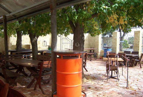 Ken's Humble Pie Shop - Accommodation Adelaide 5