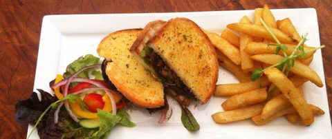 Ken's Humble Pie Shop - Accommodation Adelaide 8