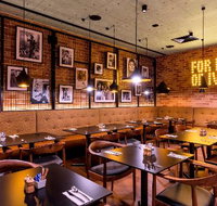 Ivy  Jack - Accommodation Adelaide