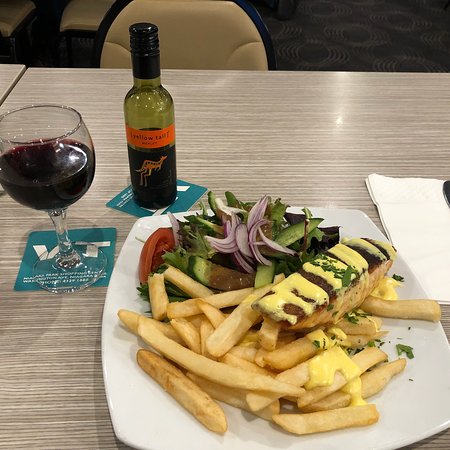 The Valley Tavern - Accommodation Adelaide 5