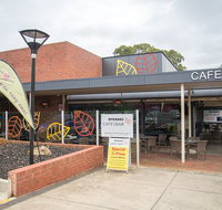 Avenues Cafe Bar - Accommodation Adelaide