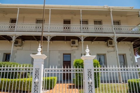 Denison Boutique Hotel - Accommodation Adelaide 2