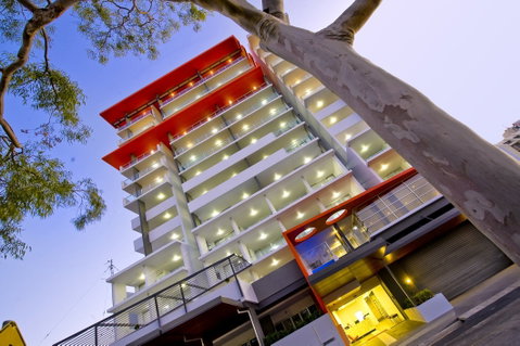The Edge Apartment Hotel - Accommodation Adelaide 0