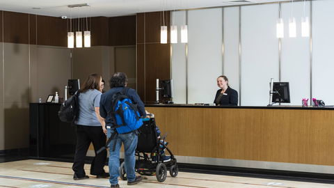 Crowne Plaza Canberra - Accommodation Adelaide 3