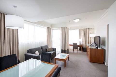 Majestic Roof Garden Hotel - Accommodation Adelaide 7