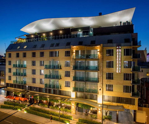 Majestic Roof Garden Hotel - Accommodation Adelaide 9