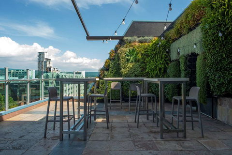 Majestic Roof Garden Hotel - Accommodation Adelaide 11