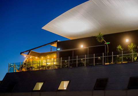 Majestic Roof Garden Hotel - Accommodation Adelaide 13