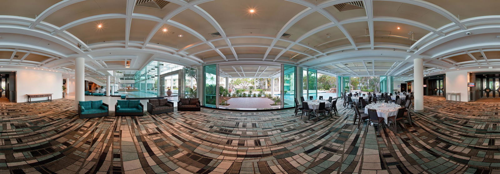 Main Beach QLD Accommodation Adelaide