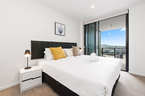 Arise Ivy And Eve - Accommodation Adelaide 4