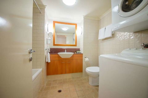Central Cosmo Apartments - Accommodation Adelaide 3