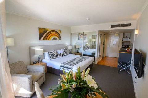 Central Cosmo Apartments - Accommodation Adelaide 5