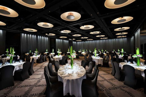 Hilton Adelaide - Accommodation Adelaide 8
