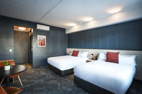 HotelMOTEL - Accommodation Adelaide 2