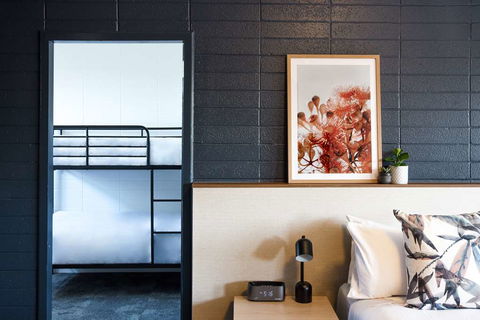 HotelMOTEL - Accommodation Adelaide 8