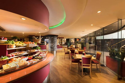 Stamford Plaza Adelaide - Accommodation Adelaide 9