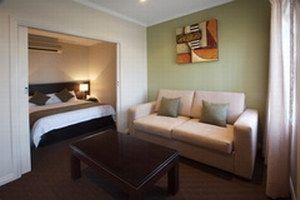 Frome Apartments - Accommodation Adelaide 4