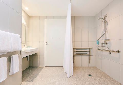 Holiday Inn Express Adelaide City Centre - Accommodation Adelaide 7