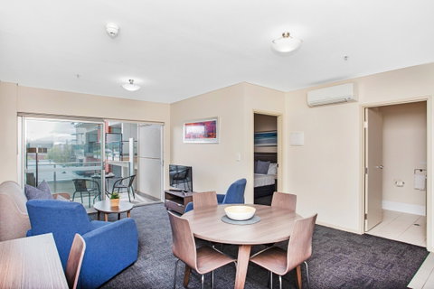 Hume Serviced Apartments - Accommodation Adelaide 14
