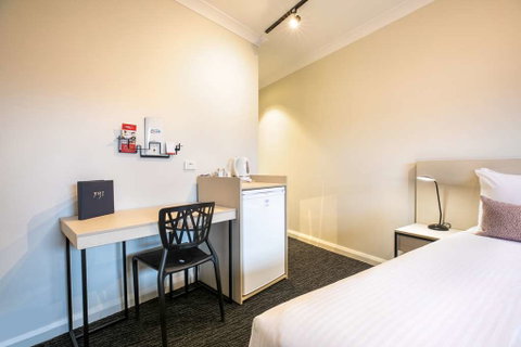 Nightcap at Hendon Hotel - Accommodation Adelaide 3