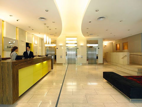 Oaks Embassy - Accommodation Adelaide 1
