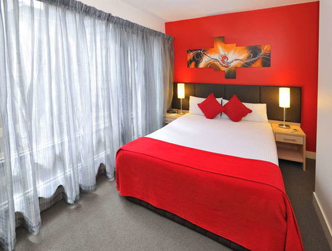 Metro Apartments On Bank Place - Accommodation Adelaide 7