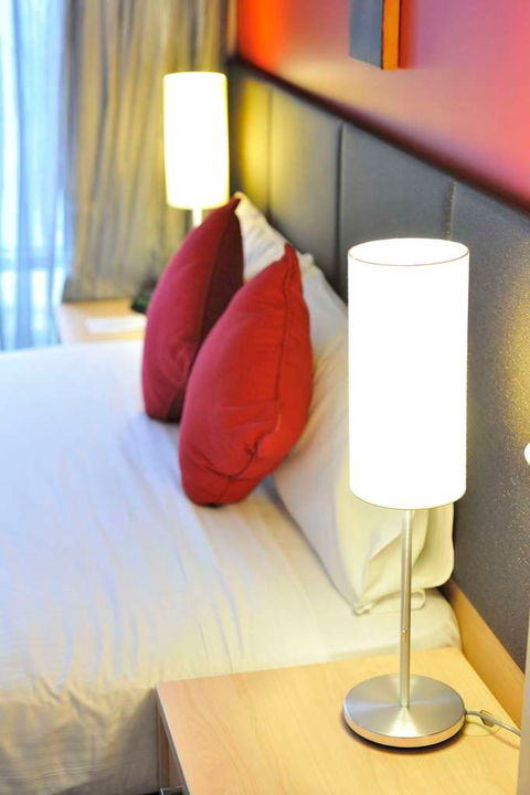 Metro Apartments On Bank Place - Accommodation Adelaide 8