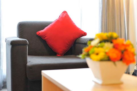 Metro Apartments On Bank Place - Accommodation Adelaide 10
