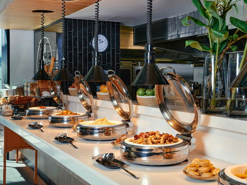 Moevenpick Hotel Melbourne On Spencer - Accommodation Adelaide 3