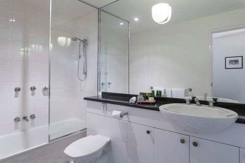 Mantra On Jolimont - Accommodation Adelaide 8