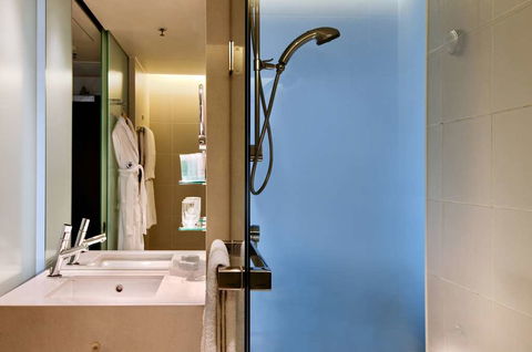 Hilton Sydney - Accommodation Adelaide 7