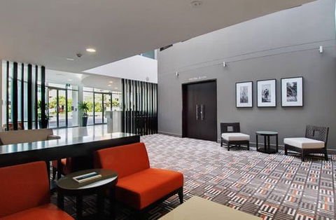 Chancellor Executive Apts-Varsity Lakes - Accommodation Adelaide 1