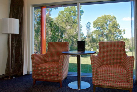 Alexandra Hills Hotel - Accommodation Adelaide 2
