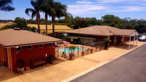 Centrepoint Motel - Accommodation Adelaide 1