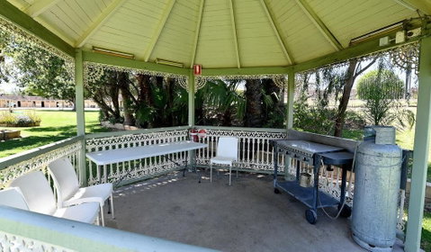 Burke & Wills Motor Inn - Accommodation Adelaide 1