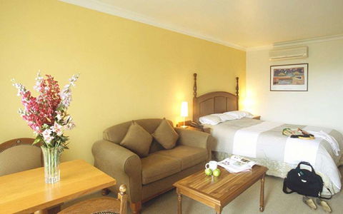 Best Western Plus The Tudor-Box Hill - Accommodation Adelaide 2