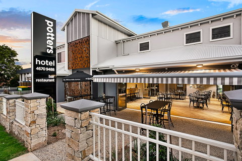 Potter's Boutique Hotel - Accommodation Adelaide 0