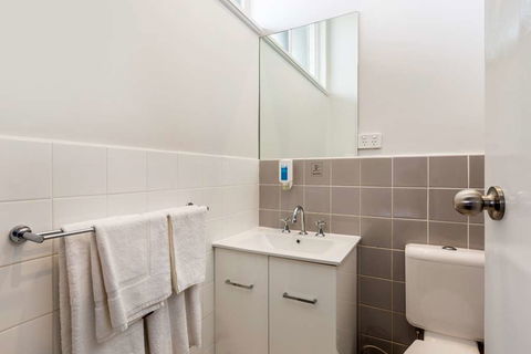 Nightcap At Ashley Hotel - Accommodation Adelaide 1