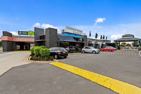 Quality Inn Taylors Lakes Motel - Accommodation Adelaide 2