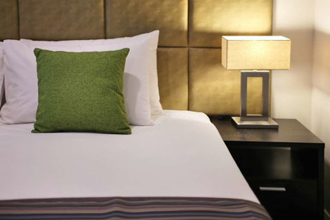 Best Western Plus Bolton on the Park - Accommodation Adelaide 2