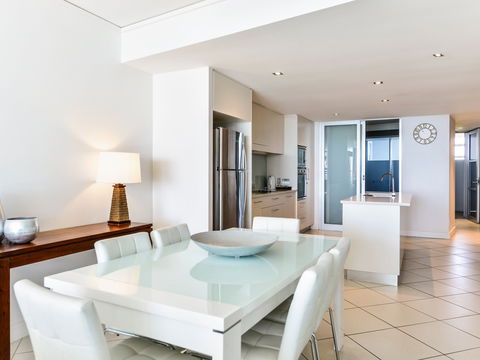 Grand Mercure Apartments Bargara - Accommodation Adelaide 3