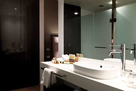 East Hotel - Accommodation Adelaide 6