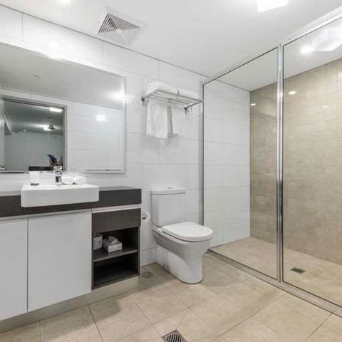 H On Mitchell Apartment Hotel - Accommodation Adelaide 2