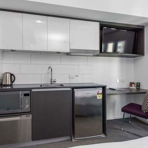 H On Mitchell Apartment Hotel - Accommodation Adelaide 1