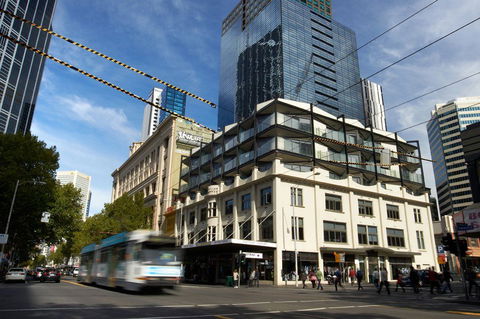 City Edge East Melbourne Serviced Apartm - Accommodation Adelaide 0