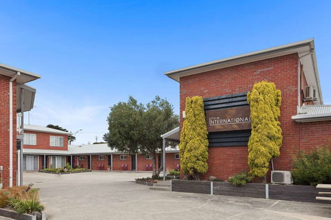 Comfort Inn, The International - Accommodation Adelaide 0