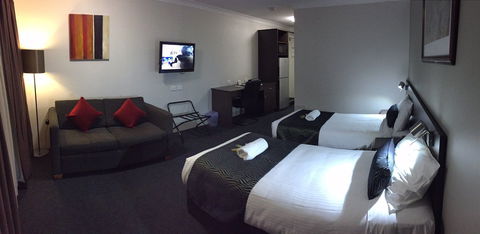 Country Comfort Hunts Liverpool - Accommodation Adelaide 1