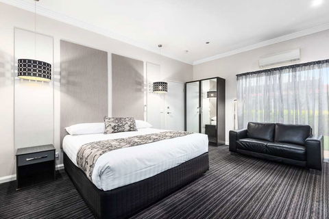 Comfort Inn Deakin Palms - Accommodation Adelaide 1