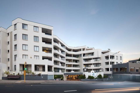 Central West End Apartments - Accommodation Adelaide 2