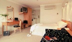 Astor Metropole & Apartment - Accommodation Adelaide 0